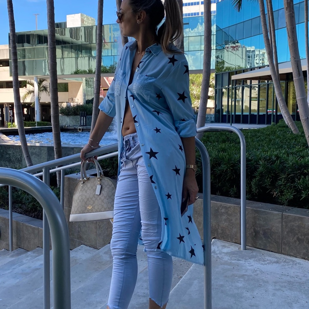 ⭐ Star Print Long Shirt / Lightweight Duster – Sizes S & L - Picture 4 of 10